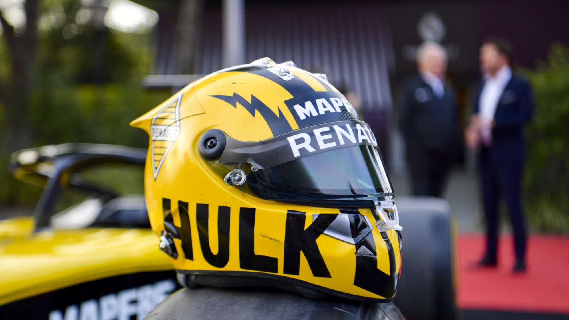 Gallery F1 drivers' oneoff helmet designs for the 1000th F1 race at